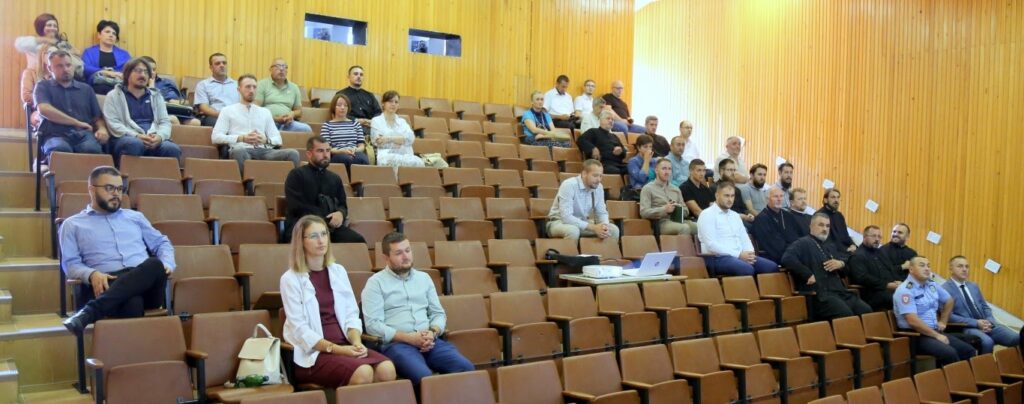 Савјетовање за вјероучитеље митрополије дабробосанске и епархије захумско-херцеговачке | Православна вјеронаука за школе РС imitr dabrobosanska savjetovanje2mg 8878 orig