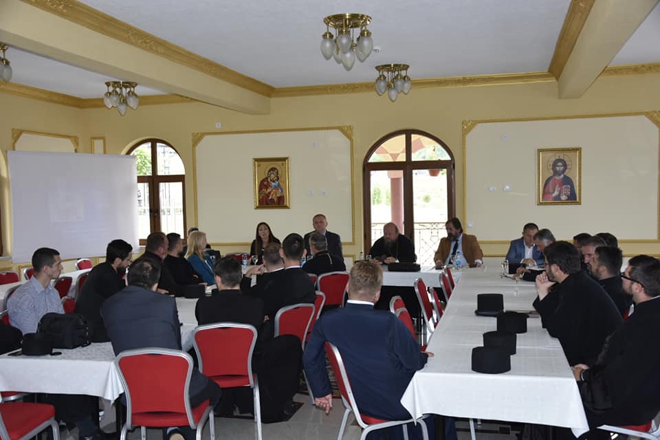 Епарх. бихаћко-петровачка: Стручно савјетовање вјероучитеља одржано у Мркоњић Граду | Православна вјеронаука за школе РС 240703126 1030536681052960 3659836373676048644 n