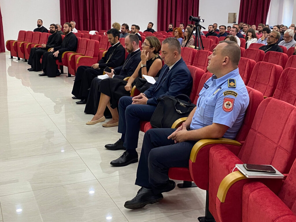 Савјетовање вјероучитеља епархије зворничко-тузланске | Православна вјеронаука за школе РС 369700814 690348389799501 9083128569432874834 n orig