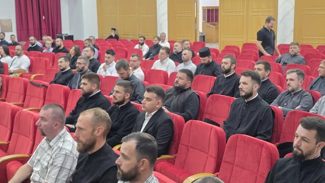 годишњи-семинар-за-вјероучитеље-бијељина-епархијски-културни-центар